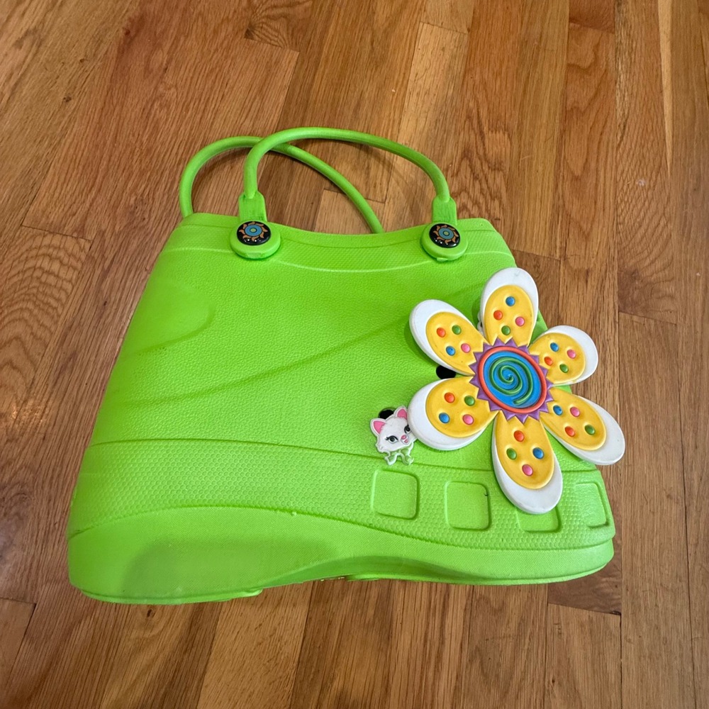 Optari SolTote Lime Green EVA Foam Waterproof Beach Bag with Flower Cat Charms